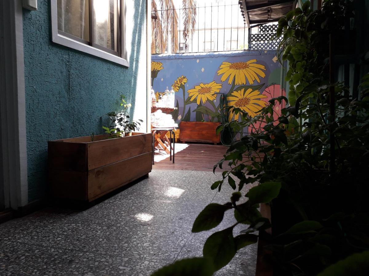 Atacama Hostel Backpackers サンティアゴ エクステリア 写真